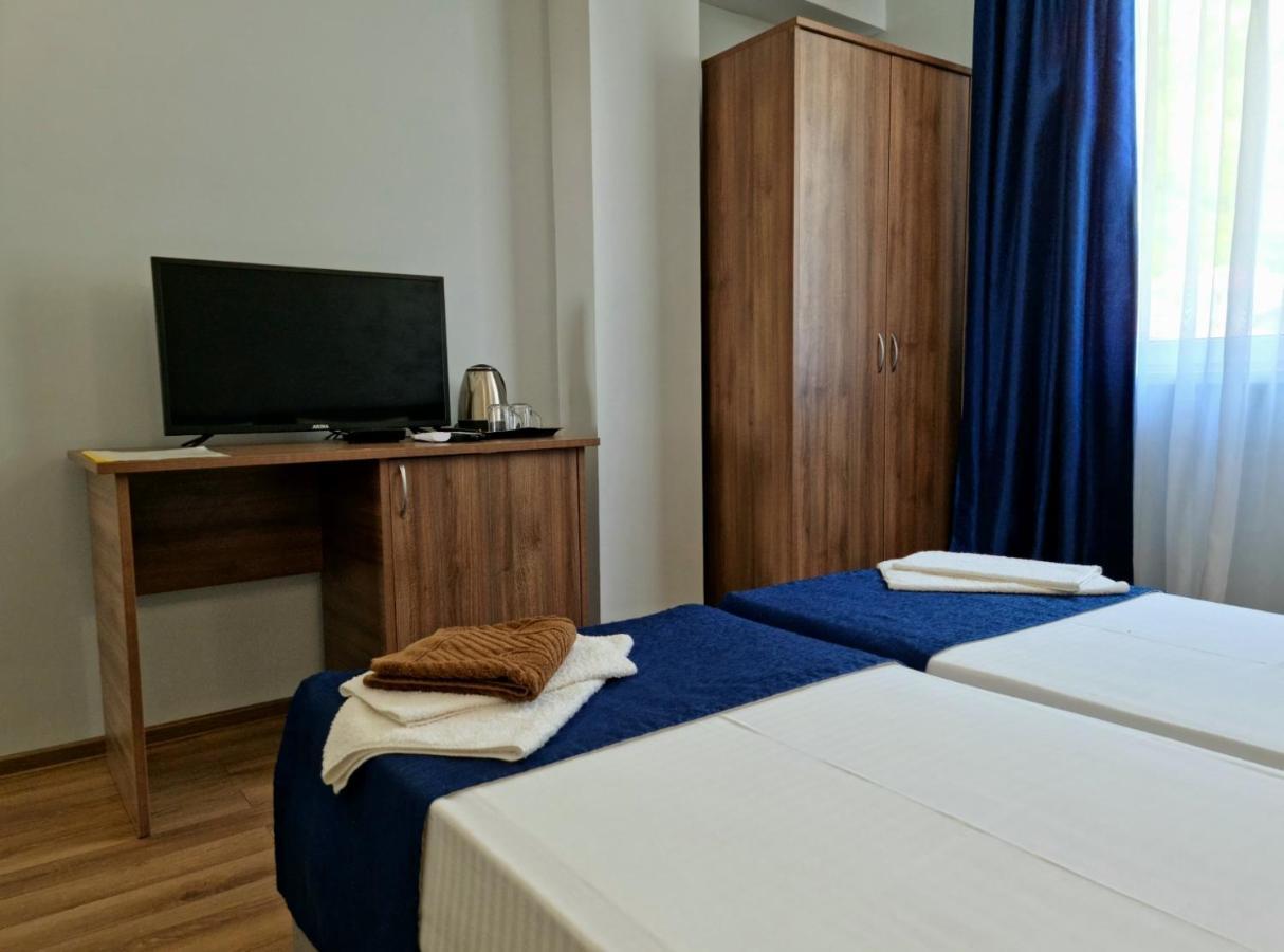 Nobi Guest House Gagra Exterior foto